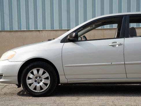 Used 2003 Toyota Corolla CE FWD image 7