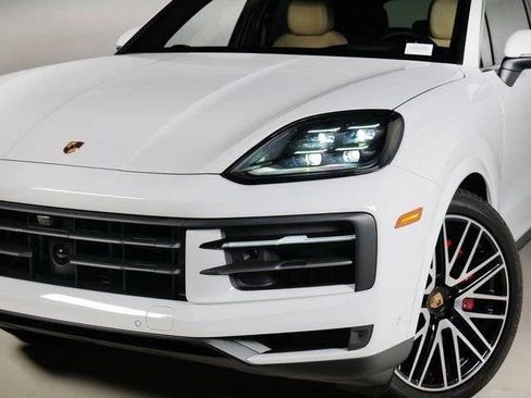 New 2026 Porsche Cayenne S AWD/4WD image 29