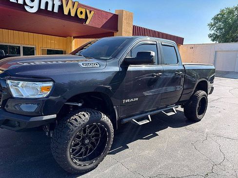 Used 2021 RAM 1500 Big Horn AWD/4WD image 1