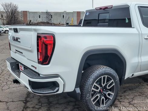 New 2026 GMC Sierra 1500 AT4 w/ Technology Package AWD/4WD image 9