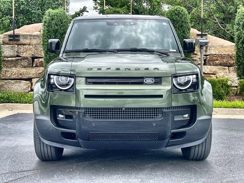Certified 2026 Land Rover Defender 110 S AWD/4WD image 8