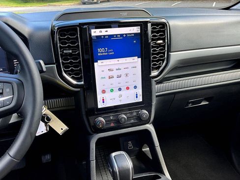 Certified 2024 Ford Ranger XLT image 6