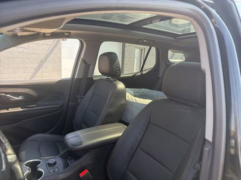 Used 2021 GMC Terrain SLT w/ Infotainment Package II image 19