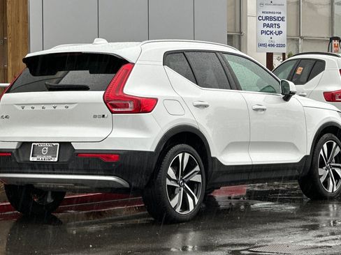 Used 2023 Volvo XC40 B5 Ultimate w/ Protection Package Premier image 2