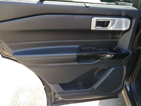 Used 2021 Ford Explorer ST w/ Equipment Group 401A image 11