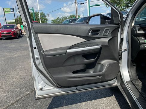Used 2016 Honda CR-V Touring image 18