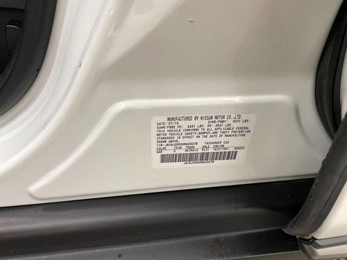 Used 2017 INFINITI QX50 Base w/ Premium Plus Package image 36