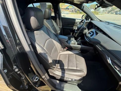 Used 2019 Cadillac XT4 Sport FWD image 11
