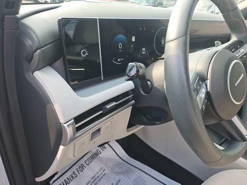 Used 2025 Hyundai Tucson Limited AWD/4WD image 12