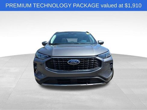 Certified 2023 Ford Escape Platinum w/ Premium Technology Package AWD/4WD image 3