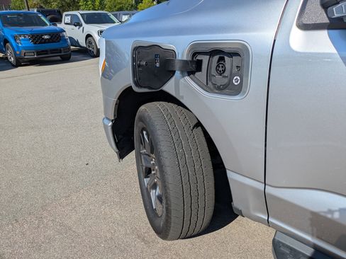 Certified 2025 Ford F150 Lightning Lariat AWD/4WD image 13