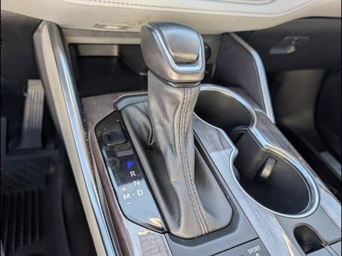 Used 2021 Toyota Highlander Limited image 17