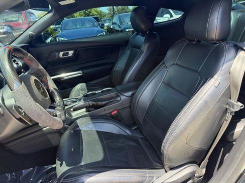 Used 2019 Ford Mustang GT Premium w/ GT Performance Package RWD image 10