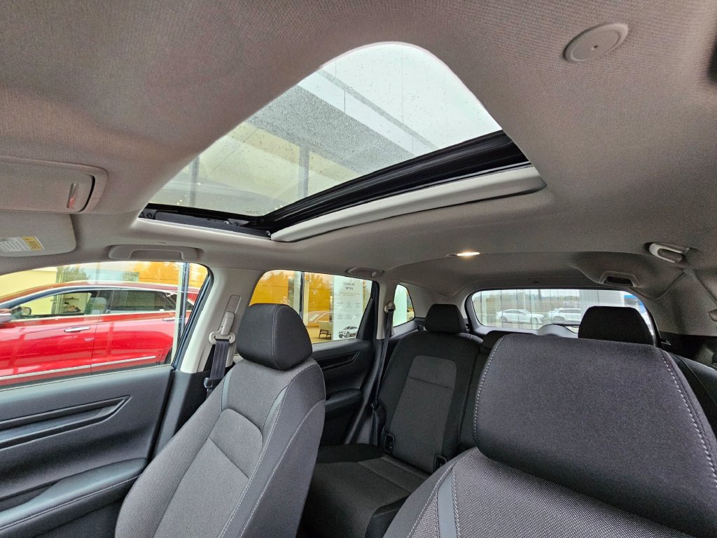 Used 2023 Honda CR-V EX image 17