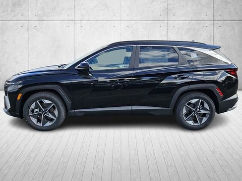 Used 2025 Hyundai Tucson SEL image 2