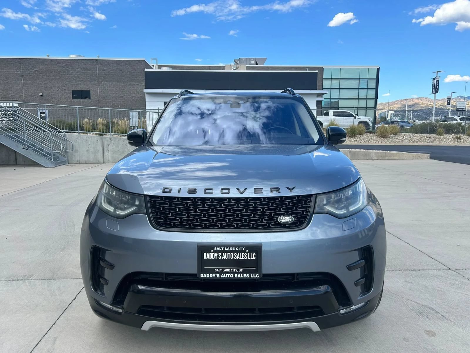 Used 2019 Land Rover Discovery HSE AWD/4WD image 8