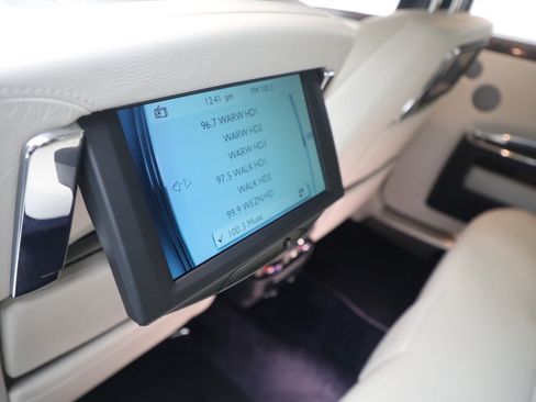 Certified 2014 Rolls-Royce Ghost RWD image 21