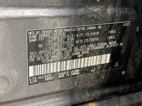 Used 2023 Toyota RAV4 XLE Premium image 24