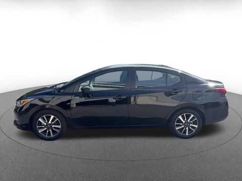 Used 2025 Nissan Versa SV FWD image 8