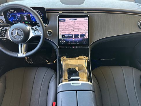 New 2026 Mercedes-Benz EQE 320 4MATIC SUV image 25