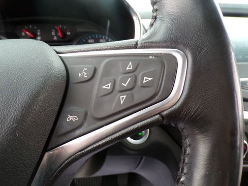 Used 2018 Chevrolet Equinox LT FWD image 30