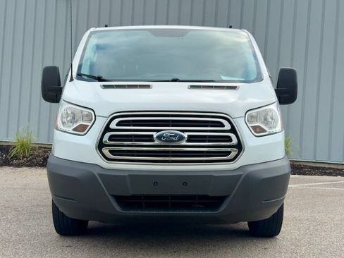 Used 2018 Ford Transit 250 130 Low Roof w/ Exterior Upgrade Package RWD image 3