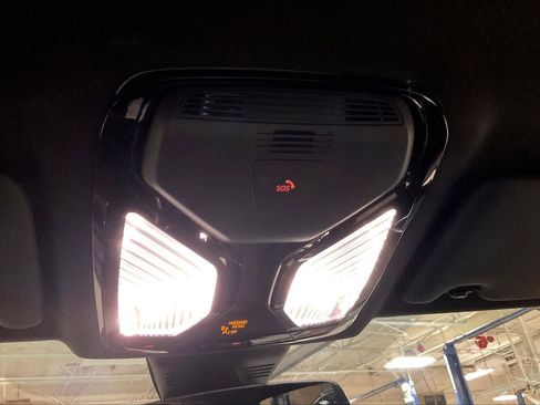 Used 2025 BMW M3 Competition w/ Executive Package image 35