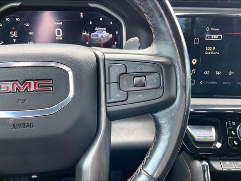 Used 2023 GMC Sierra 1500 AT4 w/ AT4 Preferred Package AWD/4WD image 11
