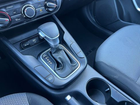 Used 2024 Kia Soul LX w/ Option Group 015 image 22