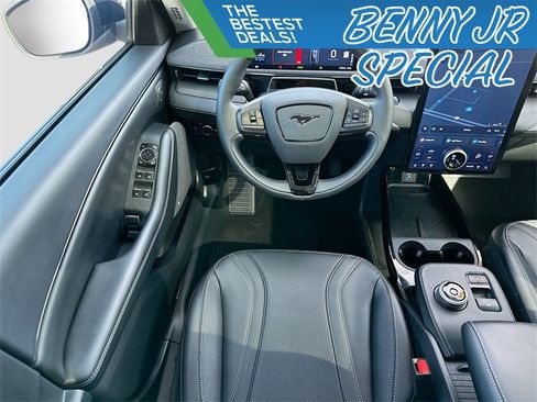 Used 2023 Ford Mustang Mach-E Premium image 24