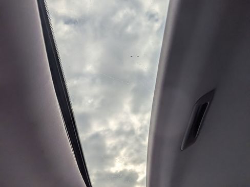 Used 2022 Honda Pilot Special Edition image 32