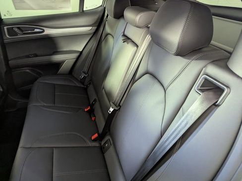 New 2025 Alfa Romeo Stelvio Sprint w/ Convenience Package image 16