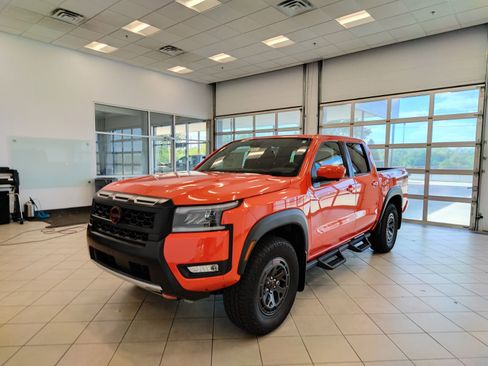 New 2026 Nissan Frontier PRO-4X w/ Pro-4x Convenience Package image 7