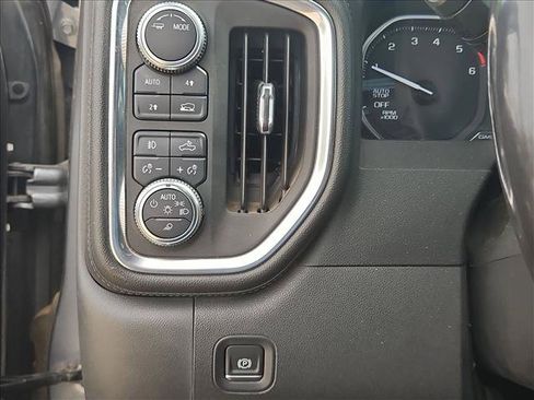 Used 2020 GMC Sierra 1500 SLT AWD/4WD image 16