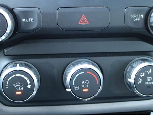 Used 2022 RAM 1500 Big Horn AWD/4WD image 19