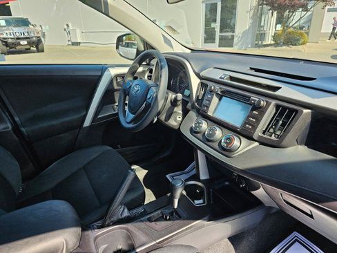 Used 2016 Toyota RAV4 LE image 13