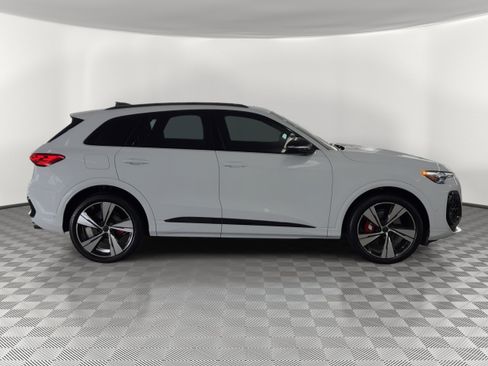 New 2026 Audi SQ5 Premium Plus AWD/4WD image 8