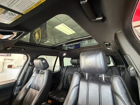 Used 2017 Land Rover Range Rover Supercharged AWD/4WD image 27