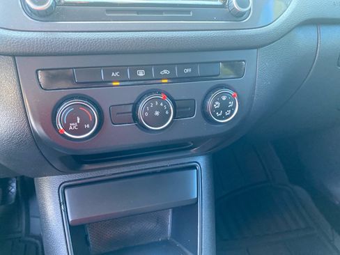 Used 2015 Volkswagen Tiguan S FWD image 15