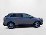 Used 2023 Ford Edge SEL image 4
