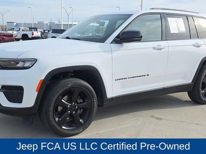 Used 2022 Jeep Grand Cherokee Altitude