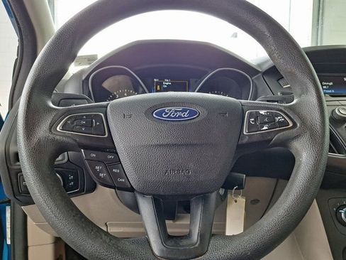 Used 2016 Ford Focus SE image 10