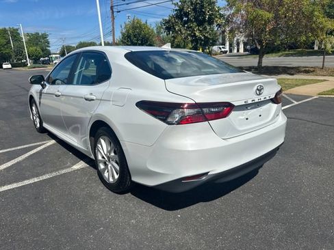 Used 2024 Toyota Camry LE w/ Convenience Package FWD image 5