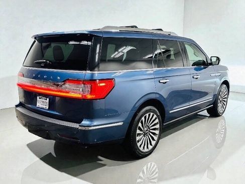 Used 2019 Lincoln Navigator Reserve w/ Cargo Package AWD/4WD image 4