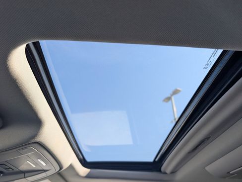 Used 2019 Chevrolet Tahoe Premier w/ Premier Plus Edition image 15