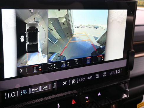 New 2025 GMC Hummer EV 2X image 31