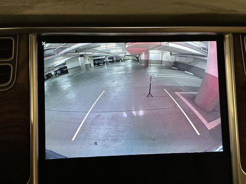 Used 2017 Tesla Model X 75D image 18