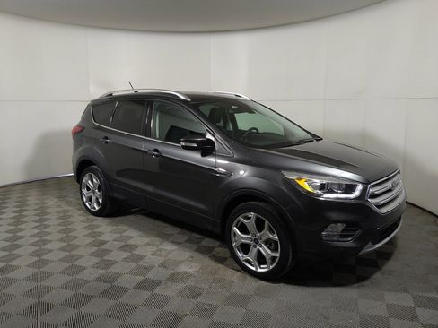 Used 2019 Ford Escape Titanium w/ U9j03 - Titanium Tow Package image 11