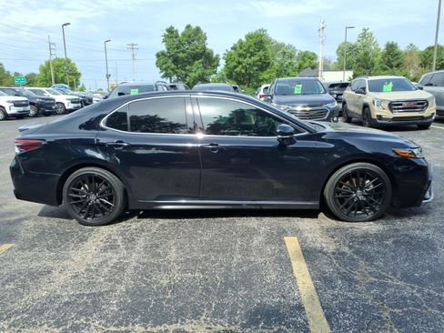 Used 2022 Toyota Camry XSE FWD image 30