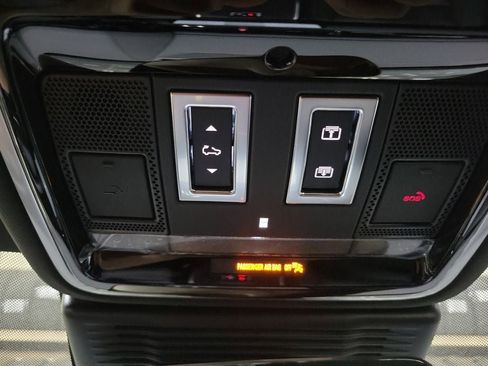 New 2026 Land Rover Range Rover Velar Dynamic SE image 21